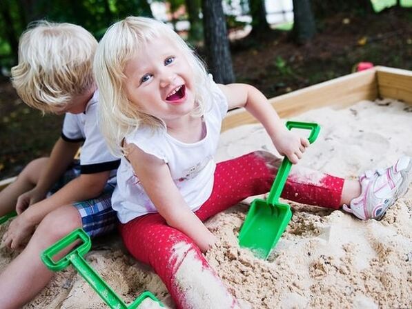 Parazitlere yakalanmanın bir yolu olarak sandbox oyunları